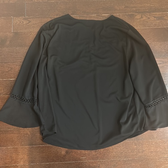 Ann Taylor | Keyhole Bell Sleeve Blouse - Picture 4 of 4